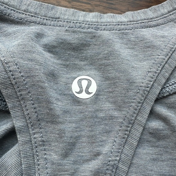 Lululemon Grey Racerback Cropped Tank - Picture 5 of 5